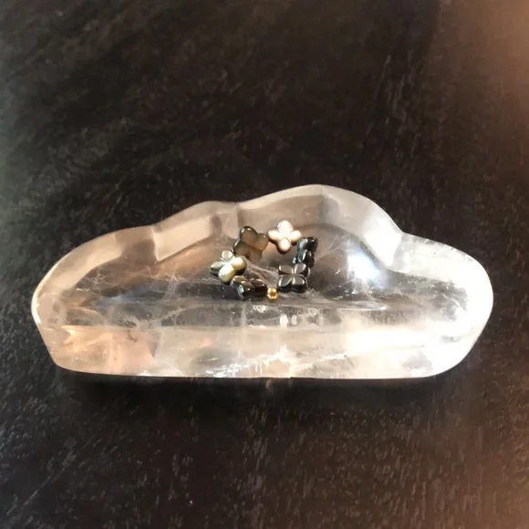 Quartz carved cloud mini bowl - Picture 4 of 15